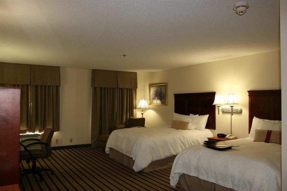 Hampton Inn & Suites Dayton-Vandalia Murlin Heights Room photo