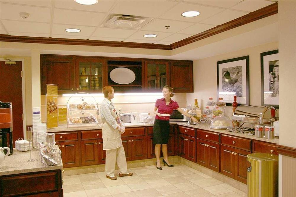 Hampton Inn & Suites Dayton-Vandalia Murlin Heights Restaurant photo