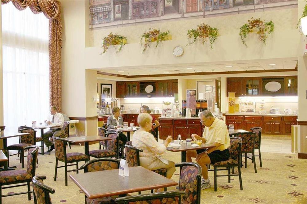 Hampton Inn & Suites Dayton-Vandalia Murlin Heights Restaurant photo