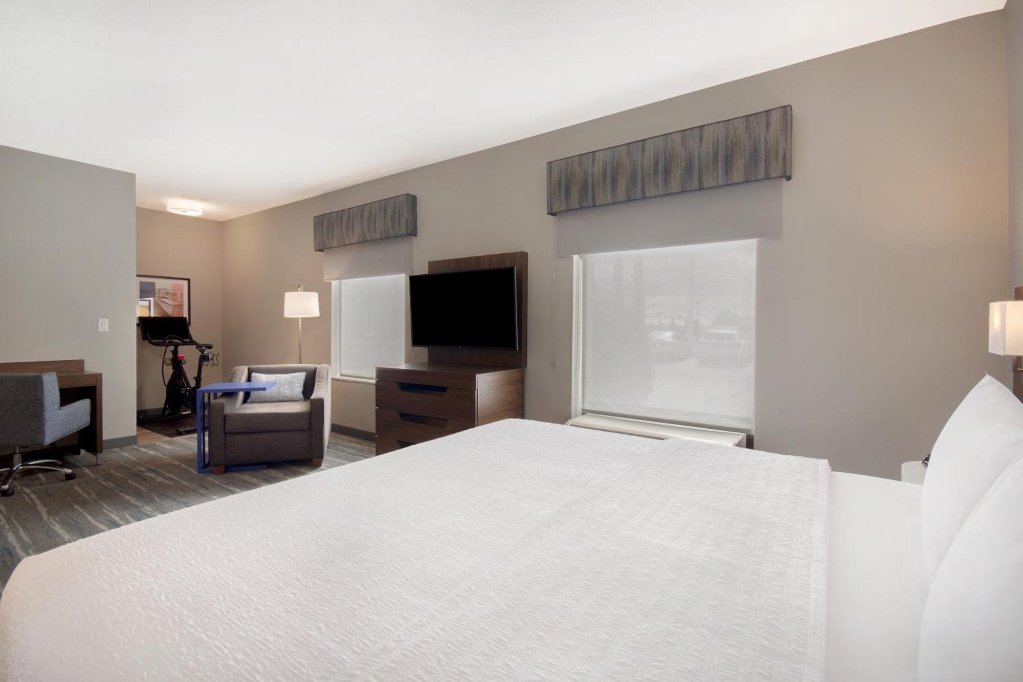 Hampton Inn & Suites Dayton-Vandalia Murlin Heights Exterior photo
