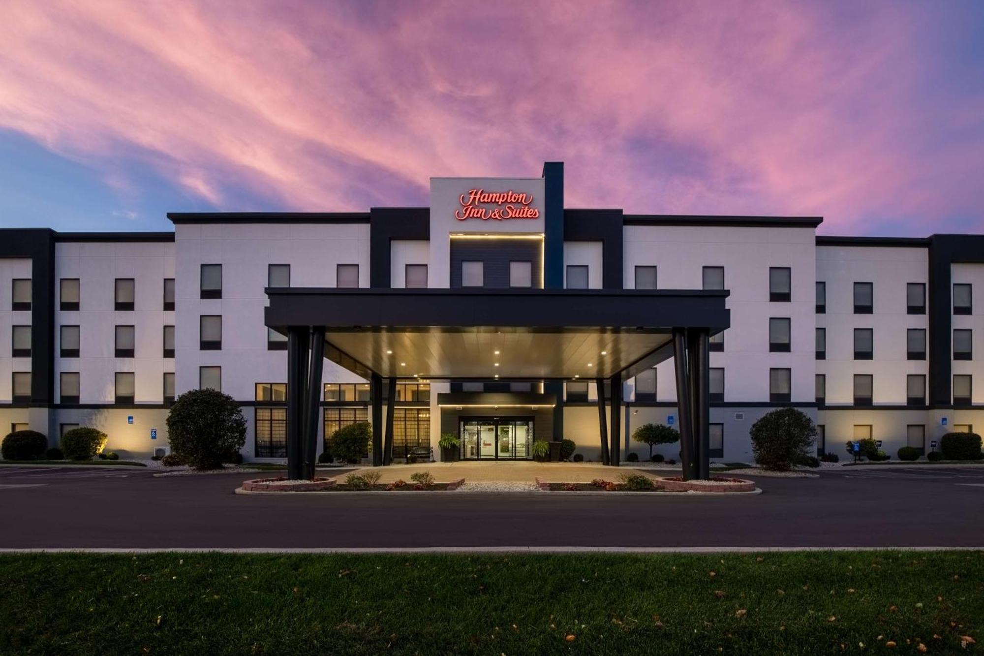 Hampton Inn & Suites Dayton-Vandalia Murlin Heights Exterior photo