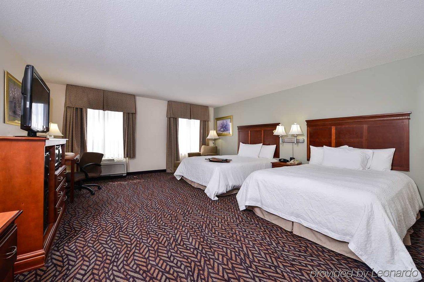 Hampton Inn & Suites Dayton-Vandalia Murlin Heights Exterior photo
